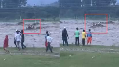 नदी में बहे मजदूर