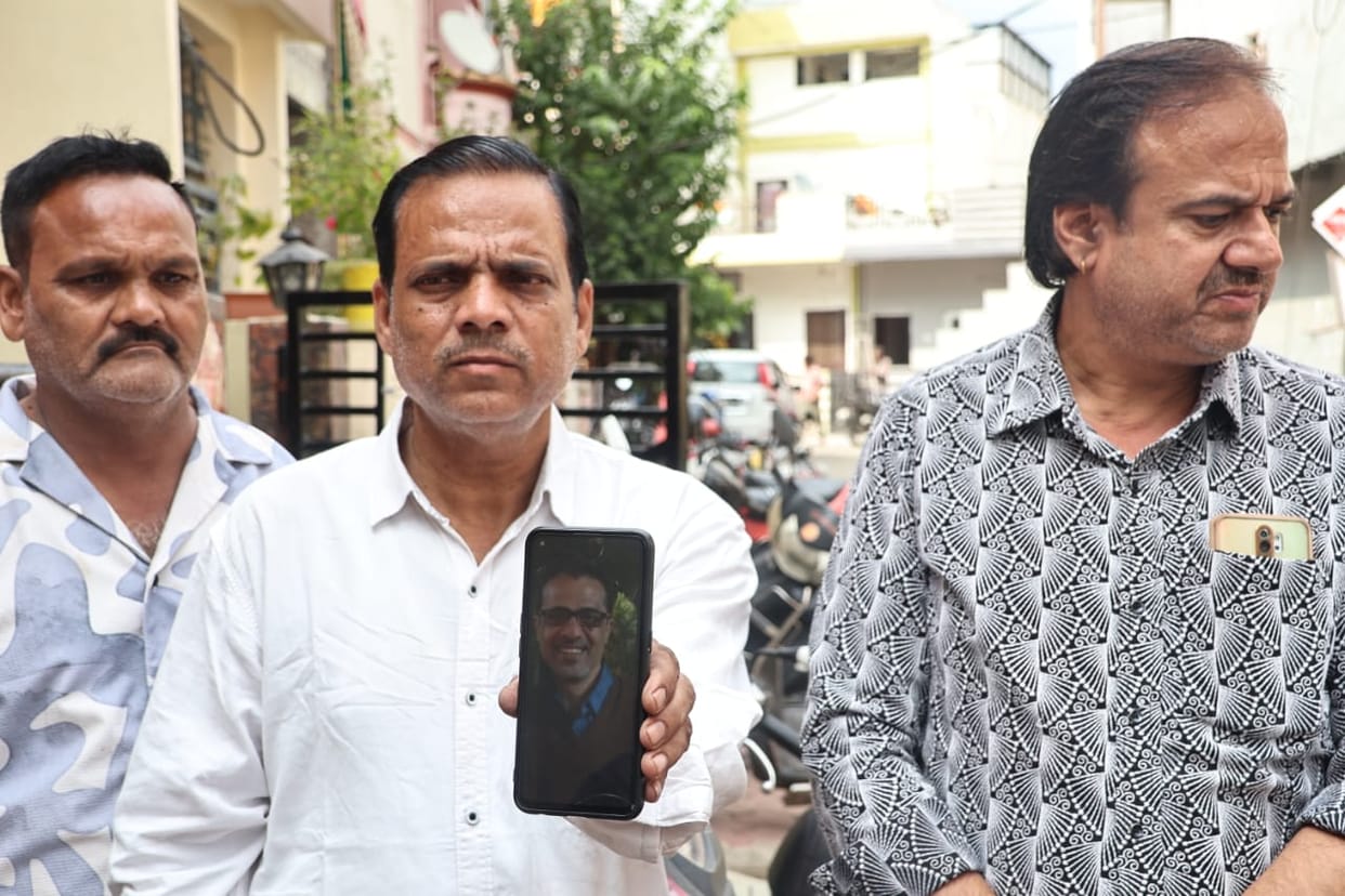 Indore: Professor Soni was the sole breadwinner in the family, now how will the house run