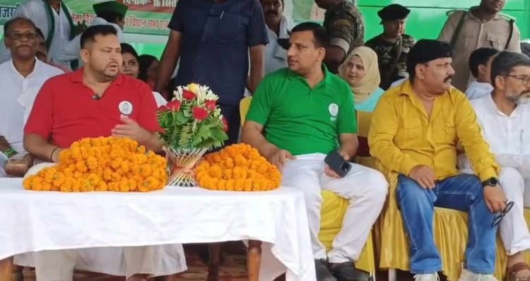 Bihar: तेजस्वी यादव ने नीतीश सरकार पर हमला बोला, विधायक सुदय यादव के खिलाफ कार्यकर्ताओं ने किया विरोध प्रदर्शन