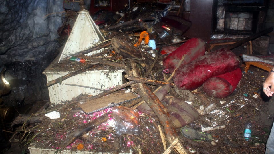 Dehradun Cloudburst Tamsa river havoc in Tapkeshwar Mahadev temple Shiva idol was washed away Photos