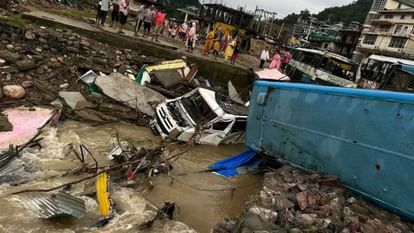 Himachal Five people including mother and son died in Mandi yellow alert heavy rain five districts today