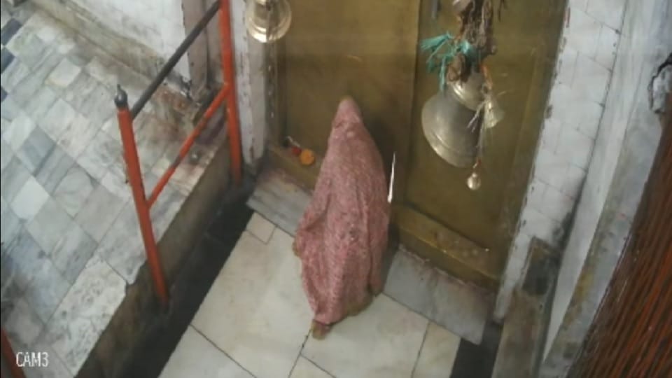 Barabanki: Now silver chakra stolen from Mahadeva temple