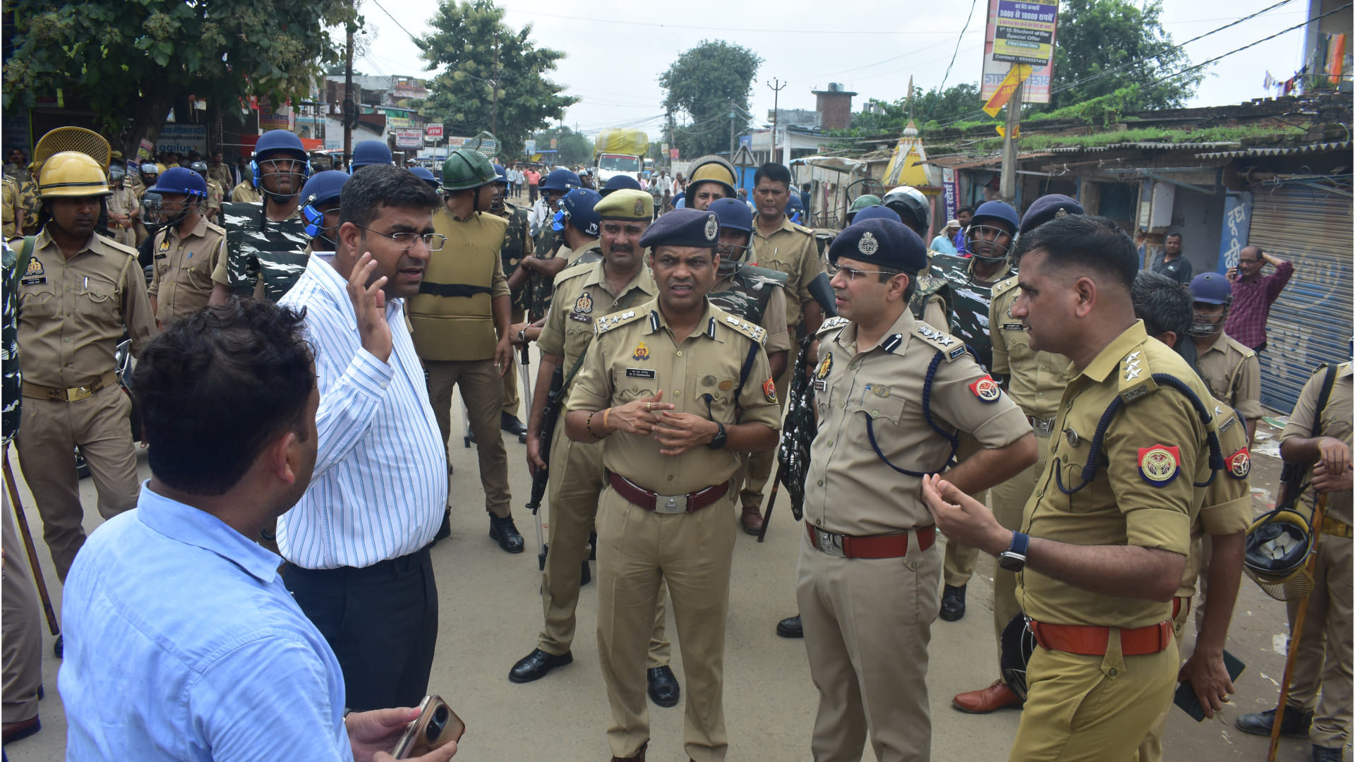 Gorakhpur Student murder Five-hour protest police pelted with stones three times Villagers anger see photos