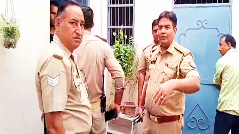 Muzaffarnagar Crime: Brothers Punish Sister for Marrying Cousin, Infant Nephew Dies in Scuffle