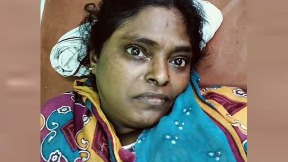 Hardoi: Sold gold nail for liquor, shot wife when she protested, woman injured