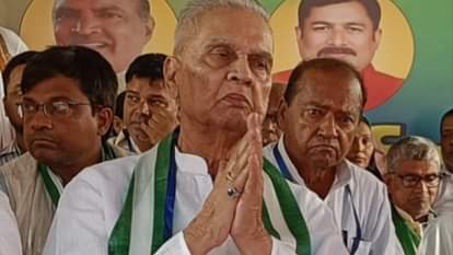 मंत्री विजेंद्र प्रसाद यादव।