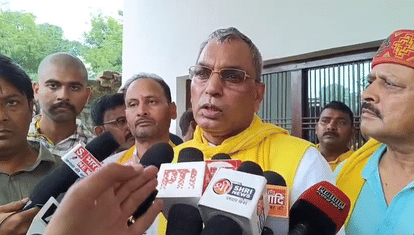 कैबिनेट मंत्री ओम प्रकाश राजभर