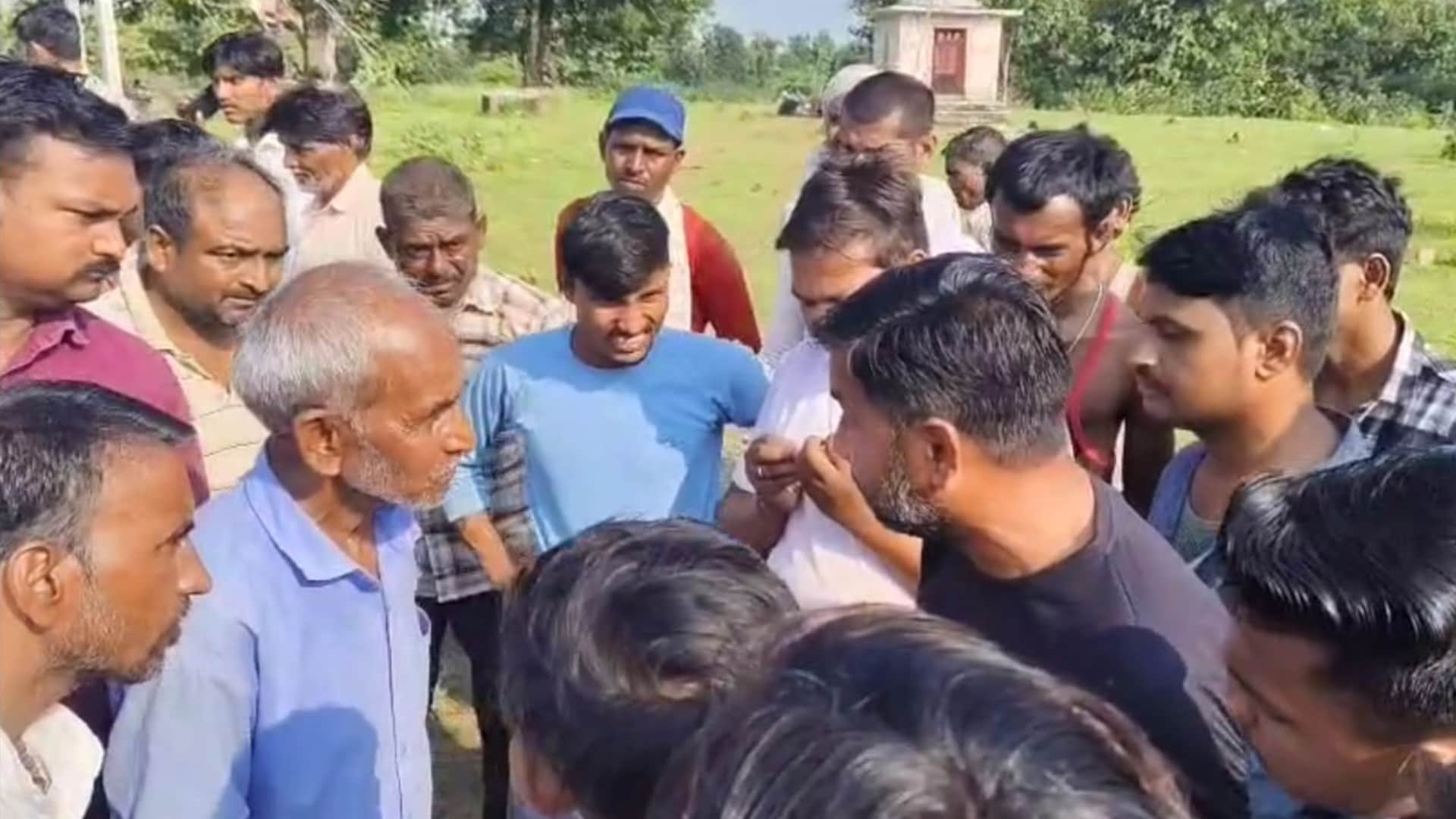 A shocking double murder: A mother and her young son were killed in Panna by stuffing a cloth in their mouths.