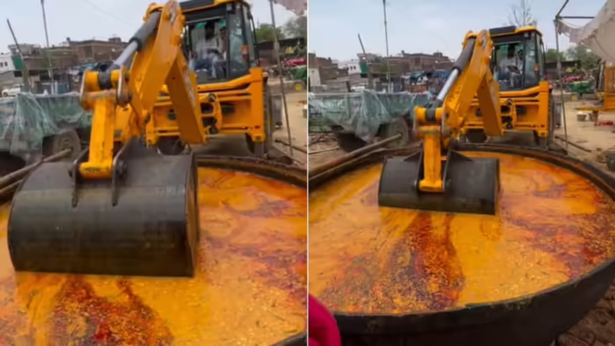 People used a JCB machine to prepare lentils at the Bhandara seeing the hygiene Video goes Viral