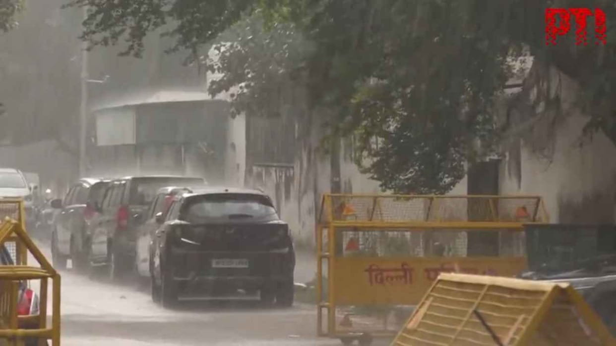 Rain and cold weather return The second day of February was the coldest since 2022 yellow fog alert has been i