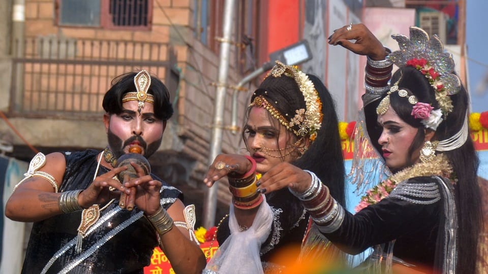 historic Shri Ram Baraat organised with great pomp in agra