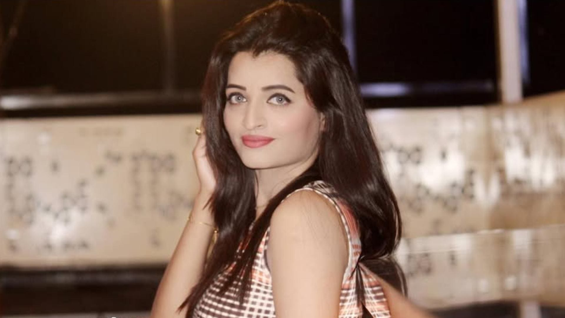 Aishwarya Rai Lookalikes From Sneha Ullal to Aamna Imran Meet the Famous Faces Resembling Her
