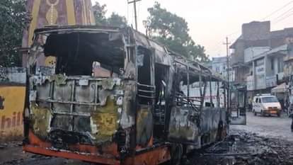 A moving bus caught fire, the driver saved his life by jumping out