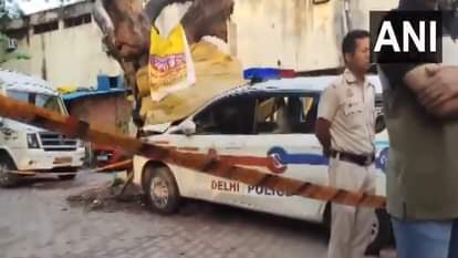 Man crushed to death by Delhi Police vehicle