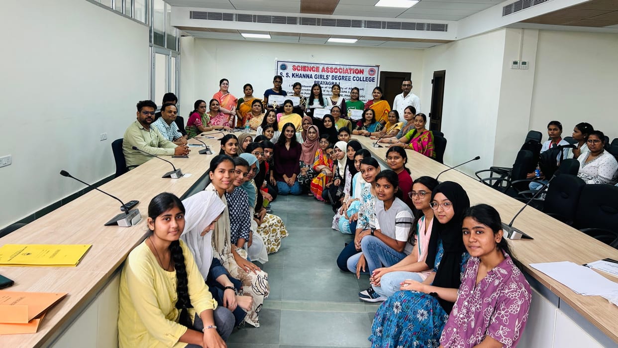 SS Khanna College: Awareness created through posters and lectures on Ozone Day