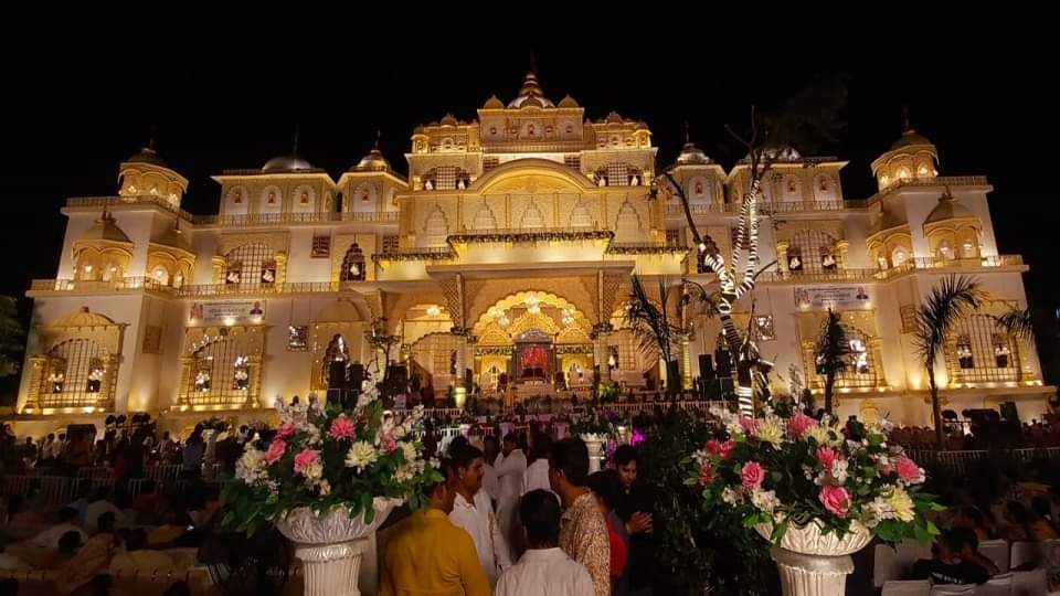 Crowds gathered at Janakpuri mahotsav in agra