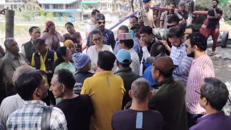 Himachal: Kangana Ranaut Said The Govt Is Selling Wood By Cutting Trees, Central Funds Are Also Being Diverted – Amar Ujala Hindi News Live – हिमाचल:कंगना रणाैत बोलीं