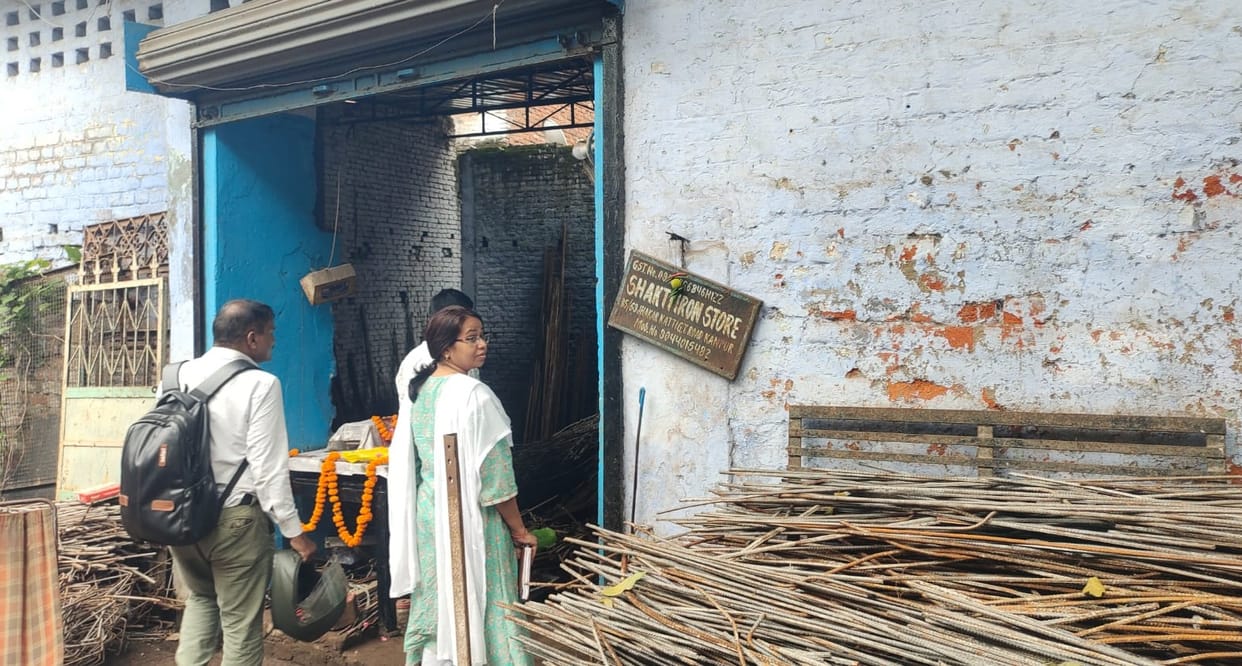 Kanpur Properties of top 10 defaulting businessmen will seized and attached sitting on 135 crores of VAT GST