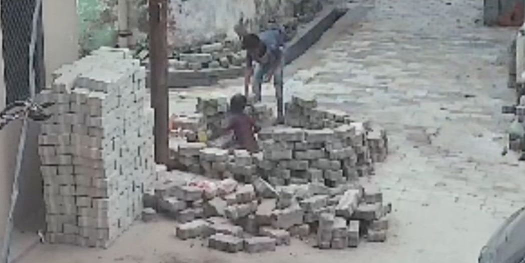 Kanpur Manhole cover breaks child falls narrowly escapes councilor says officials have been informed