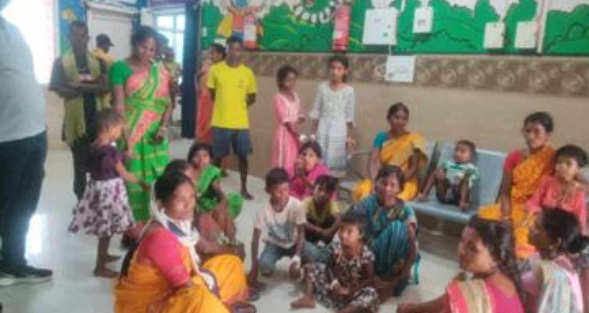 मौके पर मौजूद लोग