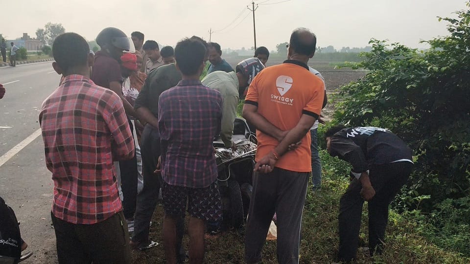 Father and Son Killed in Gas Tanker Collision in Bhogaon Scooter Hit from Behind