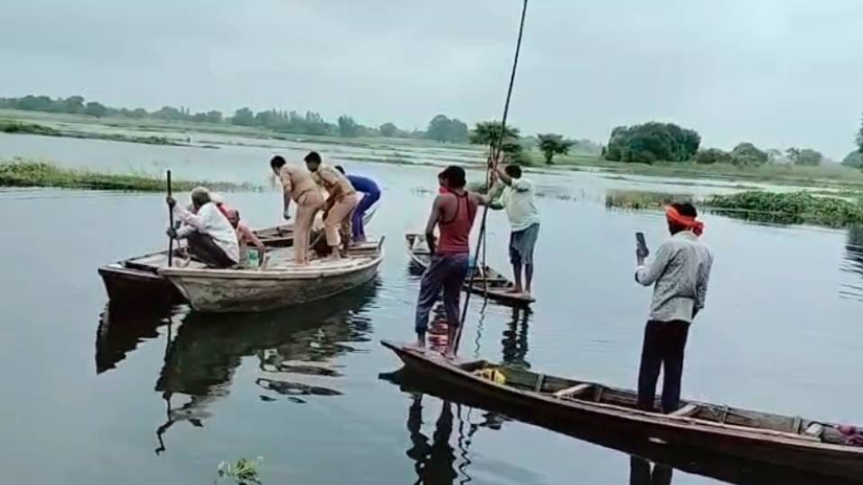 Three cousins drowned after their boat capsized in Saryu river in Bahraich