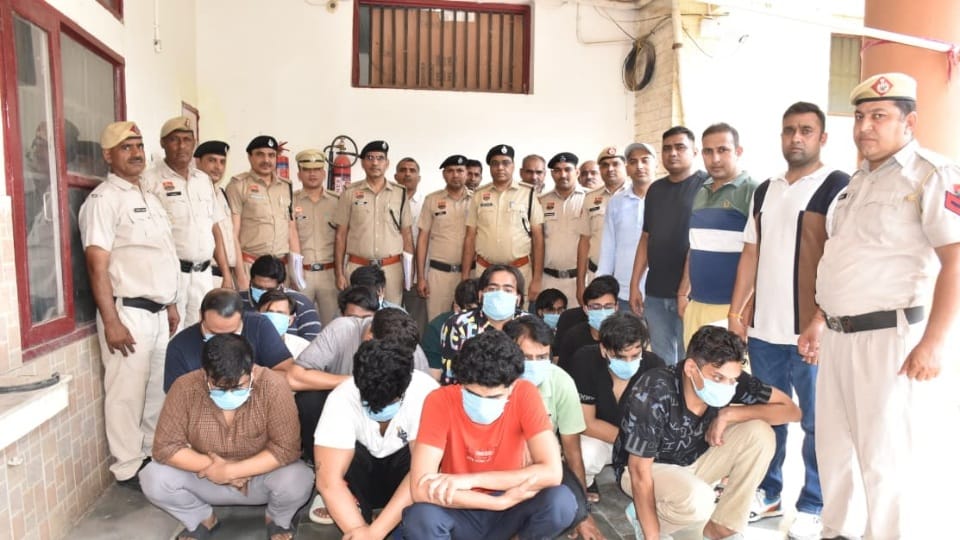 Police arrested 18 accused in fake call center case in Jhajjar