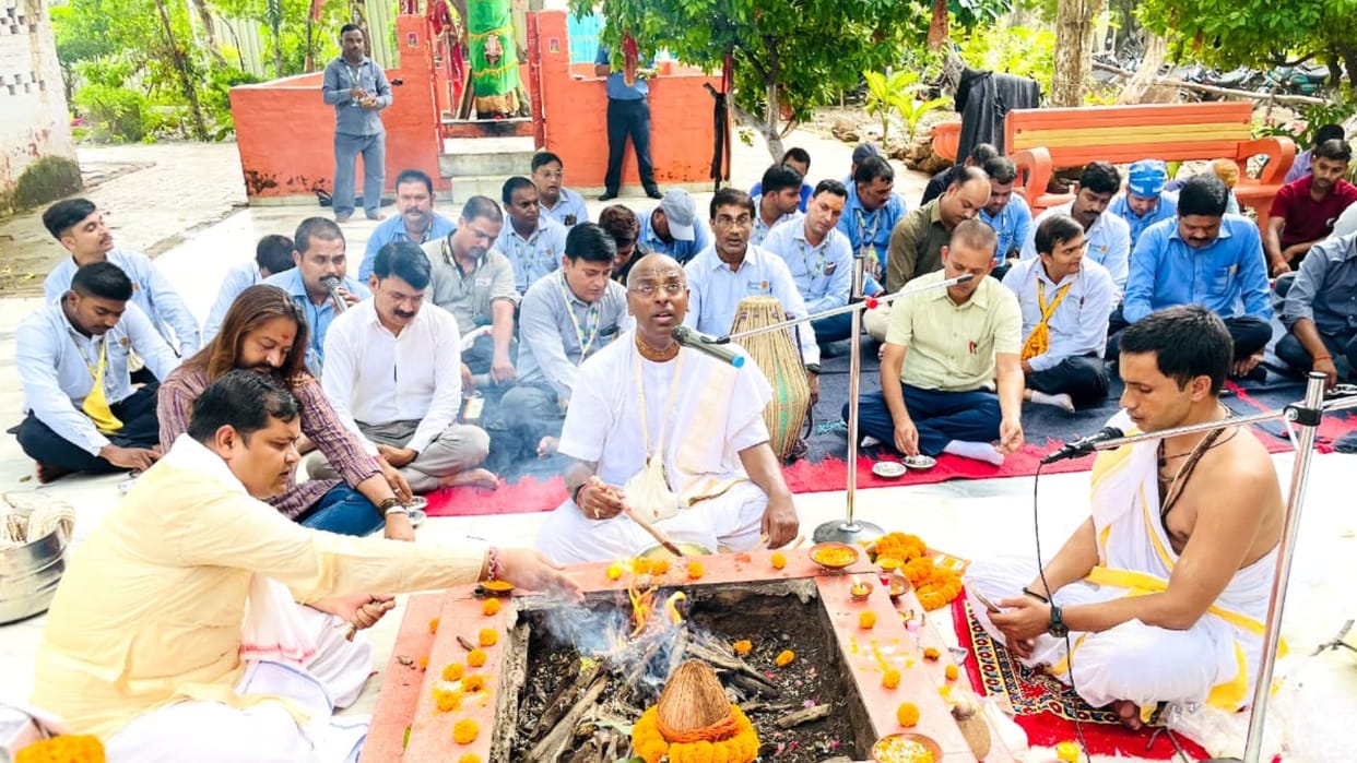 Narasimha Yagna is performed on Vishwakarma Puja devotees are delighted to hear story and distribute Prasad