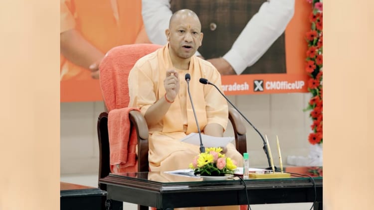 UP: सीएम योगी बोले- नई जीएसटी दरों से बढ़ेगी जीडीपी, यूपी को भी मिलेगा फायदा, पीएम मोदी का जताया आभार