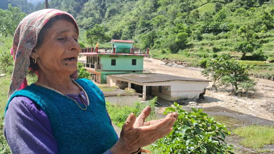 Chamoli disaster Seven Dead Bodies found till now under buried in debris People crying on funeral