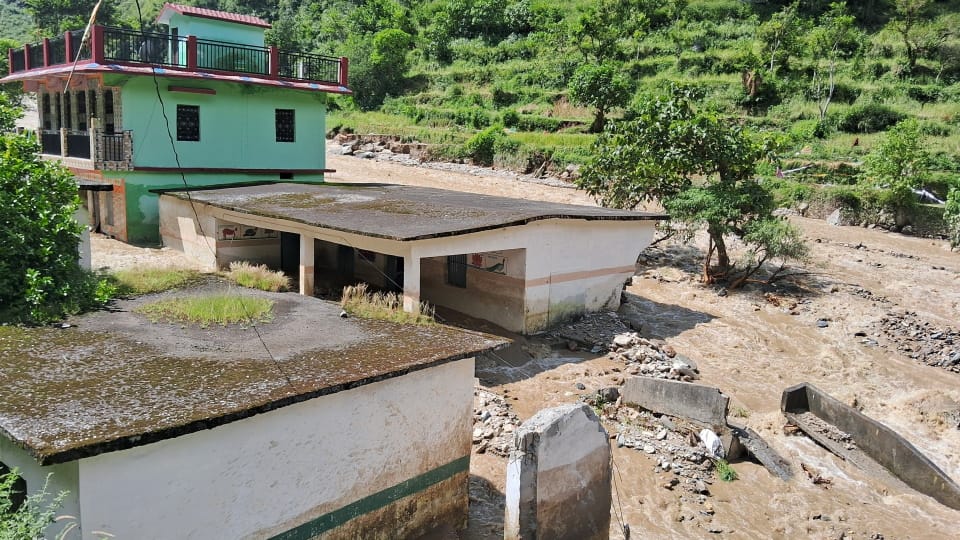 Chamoli Disaster Twin sons found clinging to their mother chest bodies of all three recovered from debris