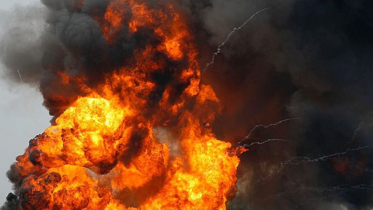 Andhra Pradesh Massive Explosion Several Dead and Injured News in Hindi