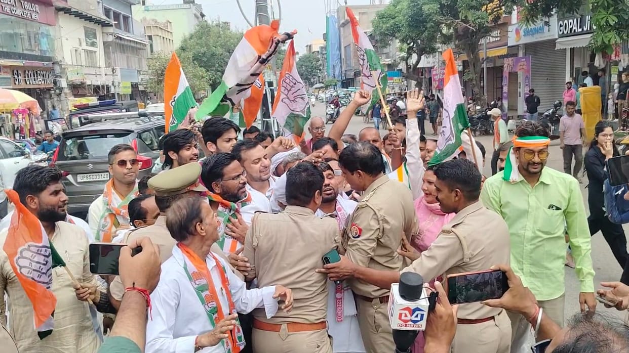 Congress Leaders Stopped on Way to Submit Memorandum to CM Yogi