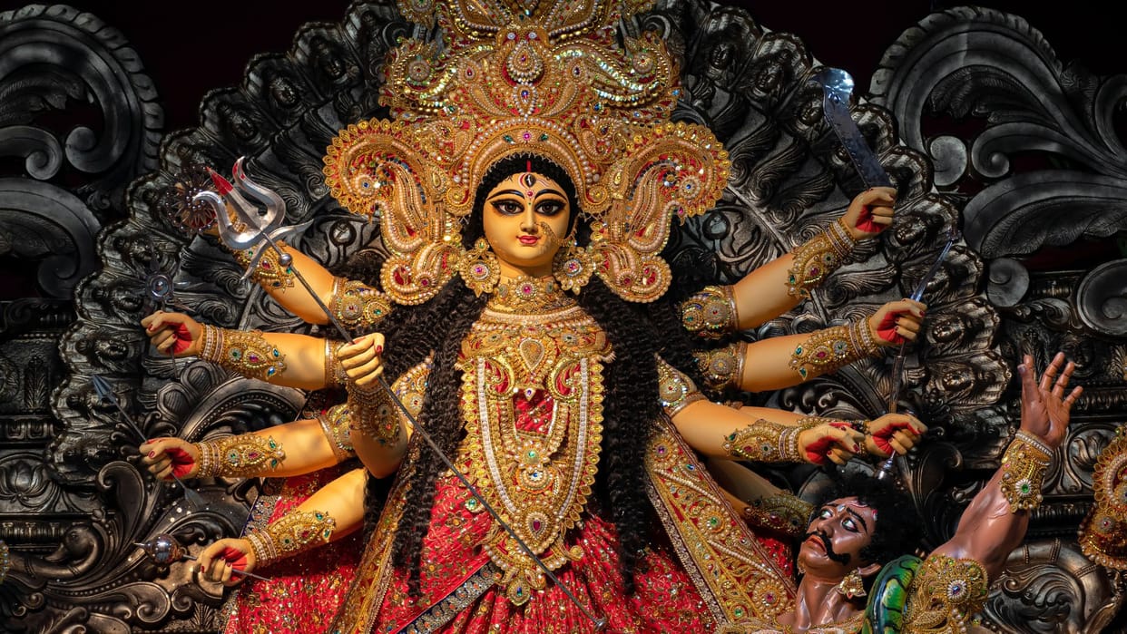 Tantra practice has significance during Shardiya Navratri 2025 chant this mantra under Peepal tree
