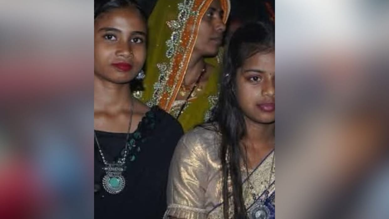 Bihar News: Three teenage girls drowned while fetching mud from a puja pond.