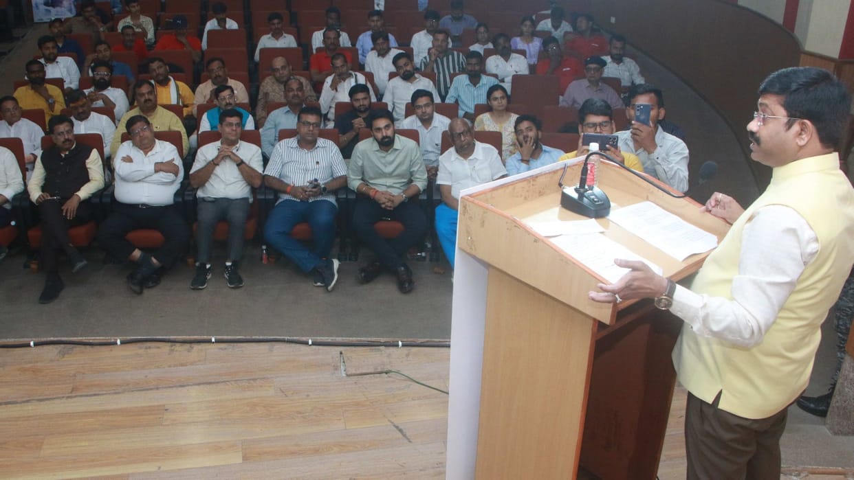 MSME conclave in varanasi Minister Nand Gopal Nandi said reviving MSME sector and ensuring security of UP