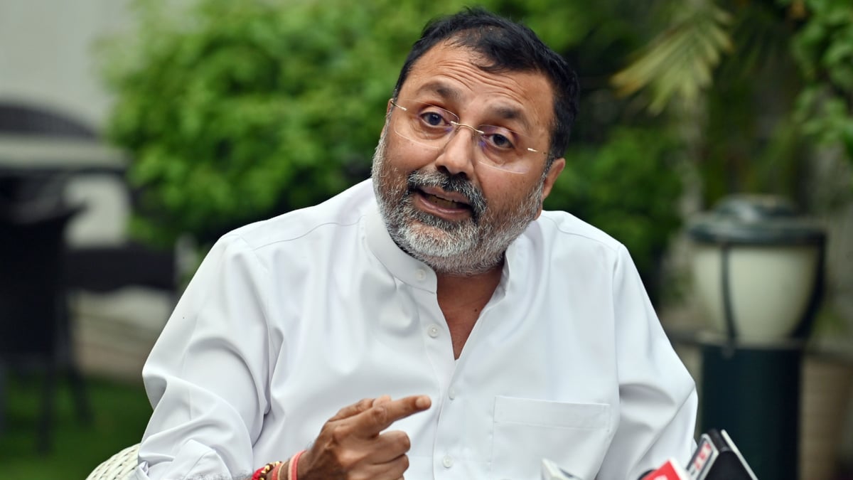 अनम्यूट भारत: गर्ग और दुबे की जुबानी जंग पहुंची अदालत, निशिकांत बोले-जेल भेजकर रहूंगा; पीएम के पद पर क्या कहा?
