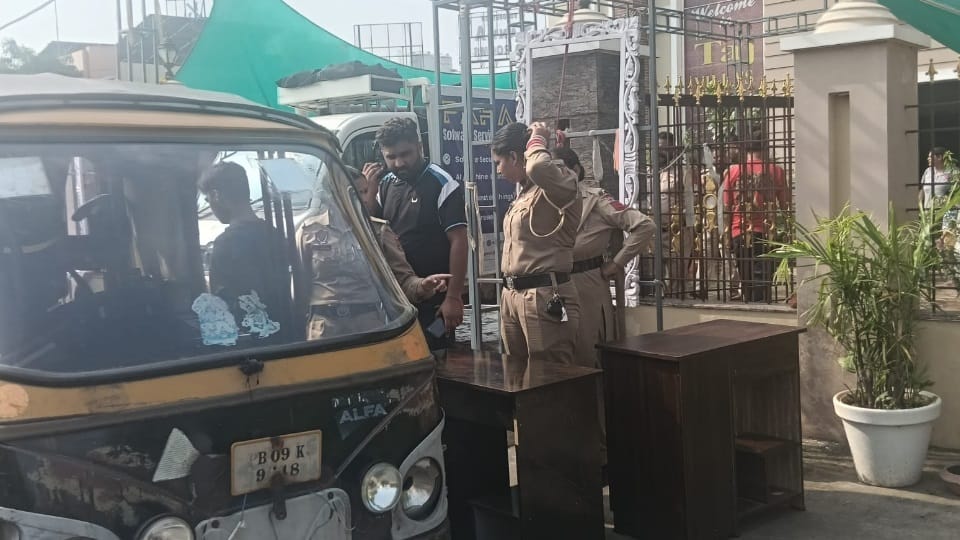 Cyber Crime Branch raids Phagwara hotel late night