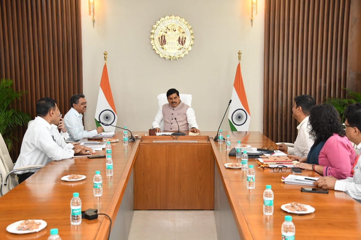 MP News: Plant trees on the banks of rivers, CM said – places of faith located in forests should be developed