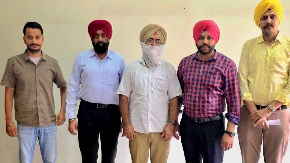 ASI arrested in Amritsar for taking bribe of Rs 5 thousand