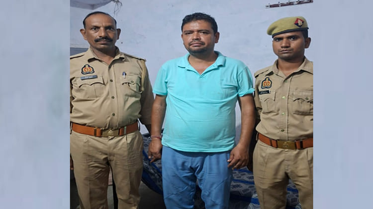 Kanpur: धोखाधड़ी, रंगदारी मांगने के आरोपी गजेंद्र सिंह नेगी को पुलिस ने किया गिरफ्तार