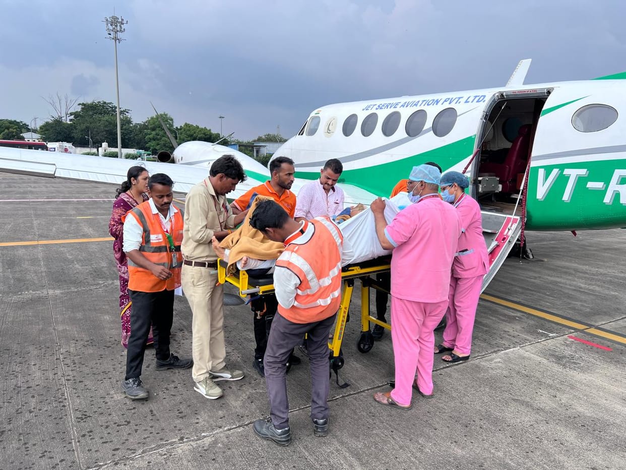 Indore: Teenage girl injured in truck accident sent to Mumbai by air ambulance