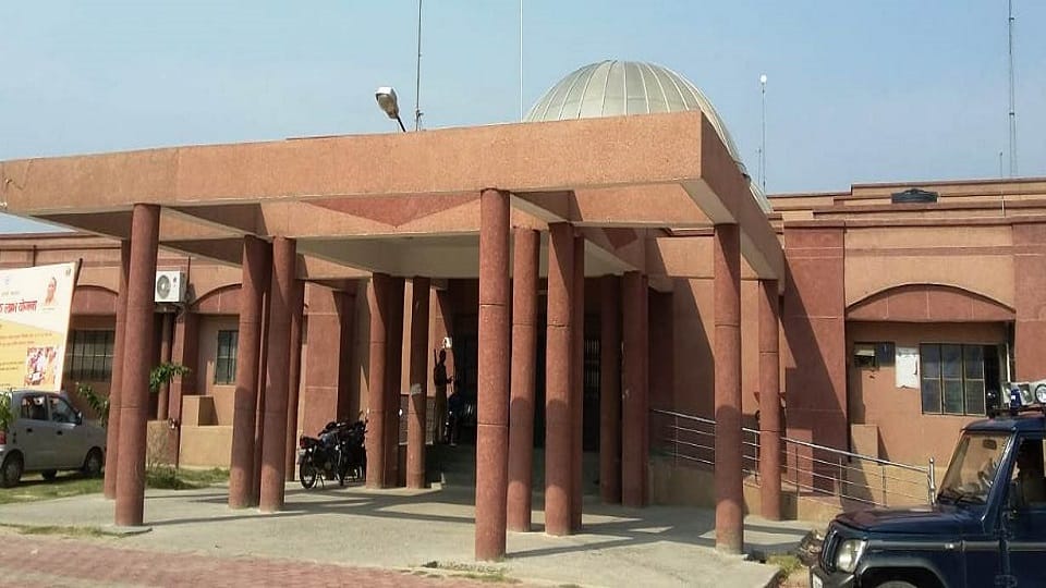 Salary of ADO will be stopped in negligence in kasganj