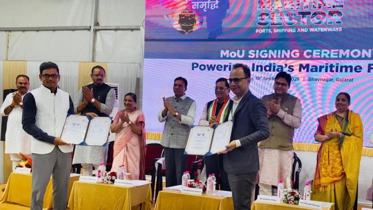 Bihar News : बिहार चुनाव के पहले पटना मेट्रो, फिर दीघा से कंगन घाट तक गंगा में चलेगी वाटर मेट्रो