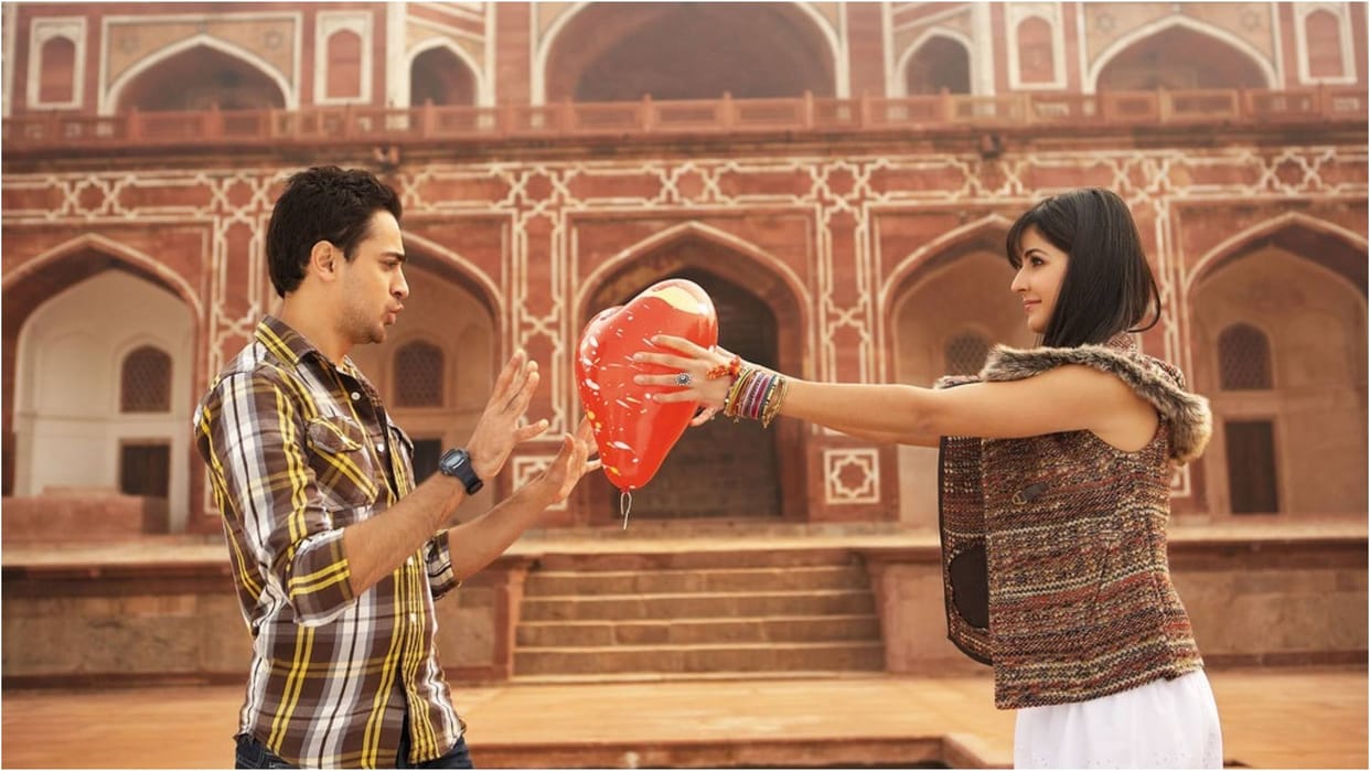 The Municipal Corporation of Delhi has brought down its filming fees to woo filmmakers Know Details
