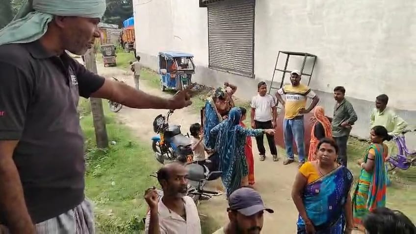 Bihar News: Finance company siphoned off money by showing loan dreams and then disappeared