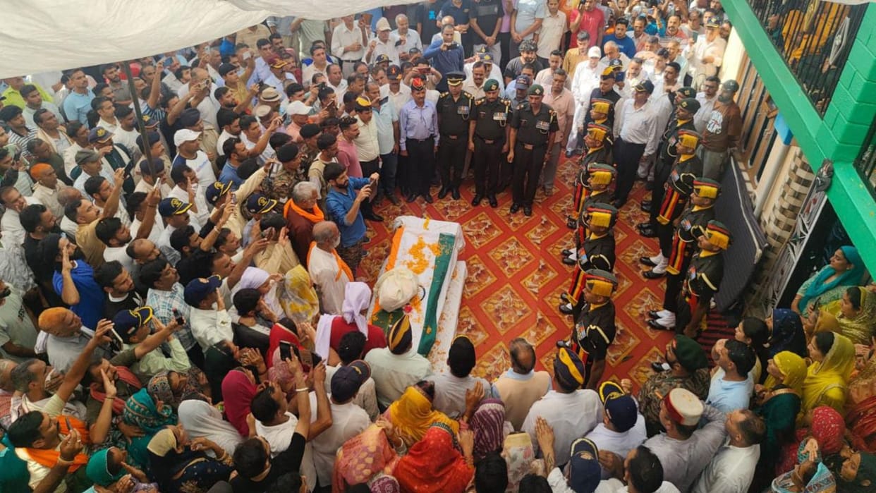 Himachal Baldev Bilaspur sacrificed his life in an encounter with terrorists in Udhampur