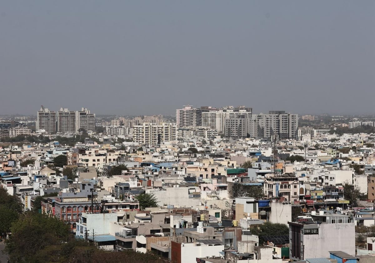 इंदौर: इंदौर में मंगलवार को मनेगा नो कार डे, कार छोड़ लोक परिवहन अपनाएंगे शहरवासी