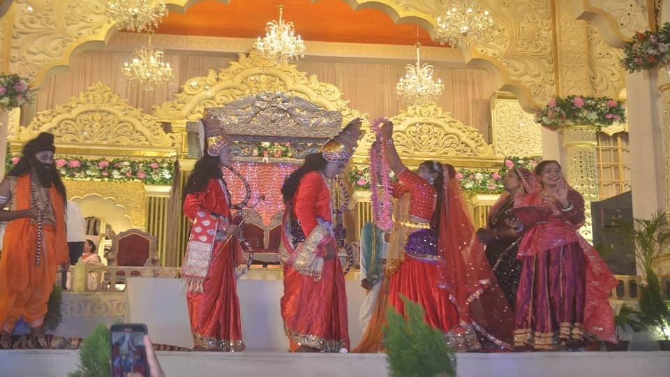 Sita return with shri ram in ayodhya in Janakpuri mahotsav in agra