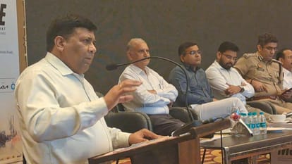 MSME for Bharat: Minister Rakesh Sachan said in the conclave... this is the biggest sector